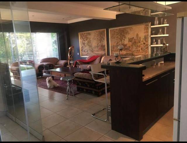 6 BEDROOM PROPERTY TO RENT IN WATERKLOOF RIDGE